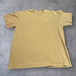 Nike Men's Beige Short Sleeve Tee